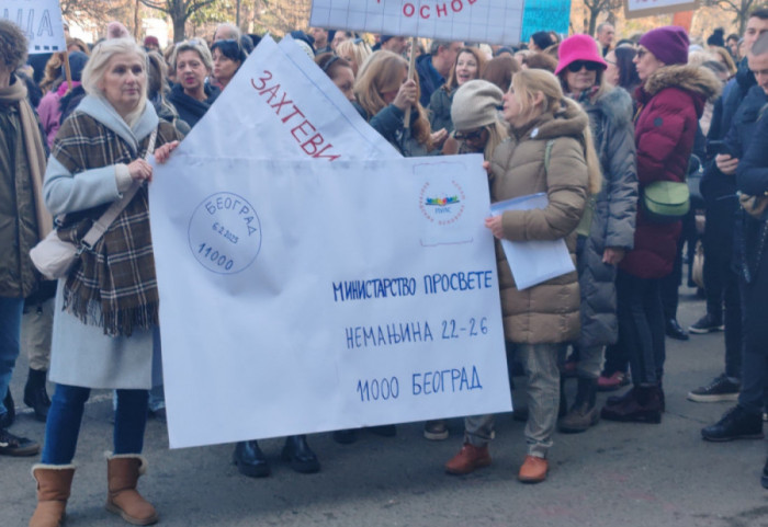 Organizacija PULS: Evropski poslanici uputili pismo odlazećoj vladi da ukažu na kršenje prava prosvetara, odgovora nema
