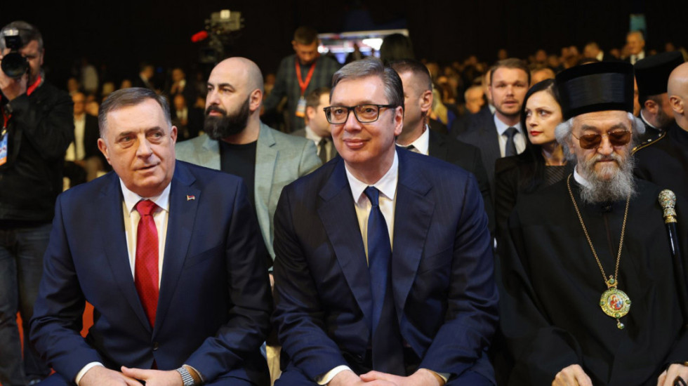 First joint academy held in Banja Luka to mark Sretenje, attended by Vucic and Dodik