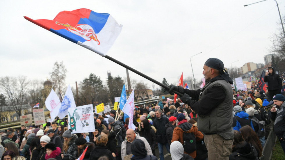Svetski mediji o protestu u Kragujevcu: "Najveći izazov za Vučića do sada"