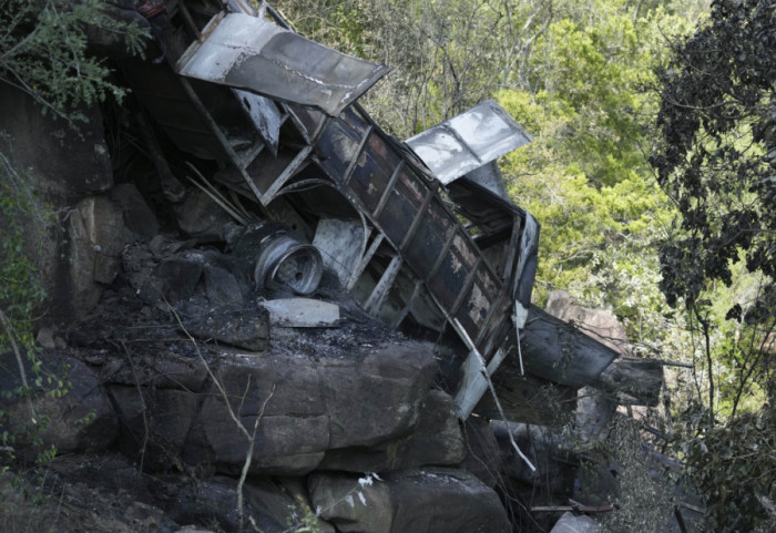 Najmanje 38 osoba poginulo: Sudar minibusa i autobusa u Tanzaniji