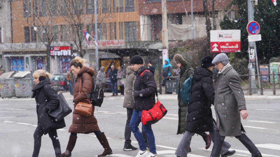 Jutro hladno sa mrazem, pre podne slab sneg, najviša dnevna temperatura do devet stepeni