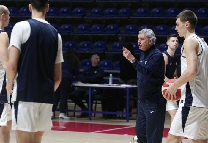 "Orlovi" odleteli za Helsinki, Pešić prilično izmenio spisak igrača za utakmicu sa Finskom