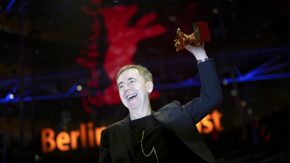 (FOTO) Norveški film "Snovi (Seks ljubav)" osvojio Zlatnog medveda na festivalu u Berlinu