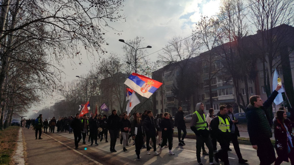 Novosadski studenti krenuli iz Zaječara u šetnju ka Nišu, prespavaće u Knjaževcu