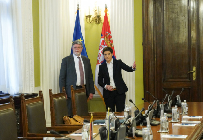(FOTO) Brnabić o sastanku sa Piculom: Nacrt rezolucije koju je pripremio sraman i pun dezinformacija
