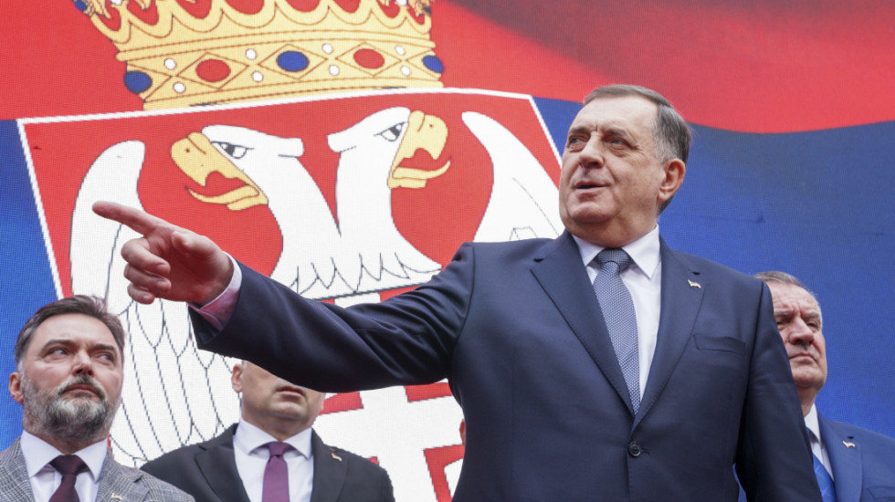 Dodik: Ratku Mladiću ugrožen život zbog nehumanog odnosa prema njemu