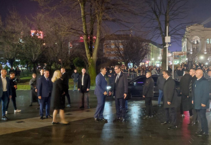 Vučić u Banjaluci: "Znam koliko boli i tišti nepravda i koliko je Dodiku teško, presuda sramna i protivpravna"