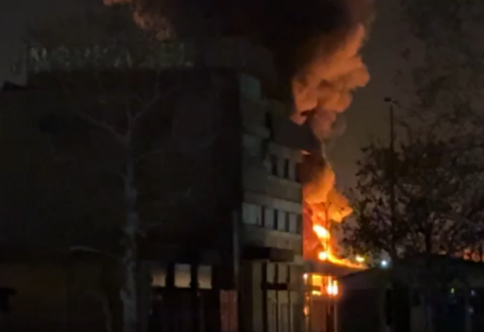 (VIDEO) Veliki požar u Novom Sadu, gorela industrijska hala