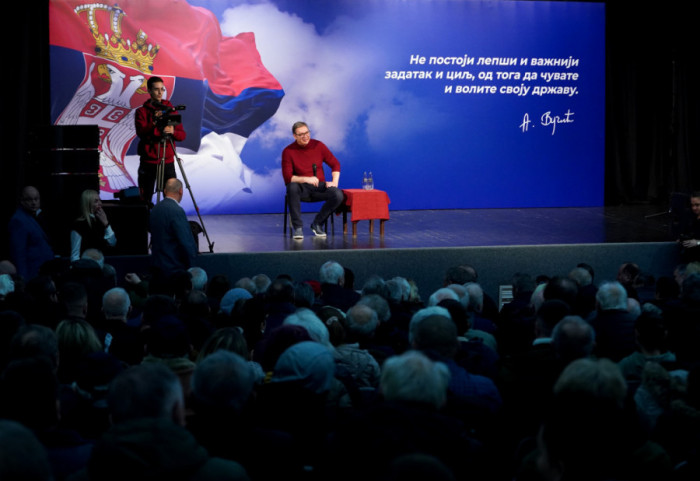 (FOTO/VIDEO) Vučić drugog dana posete Zaječarskom i Borskom okrugu: Dolaze još teža vremena zbog svađe SAD i EU