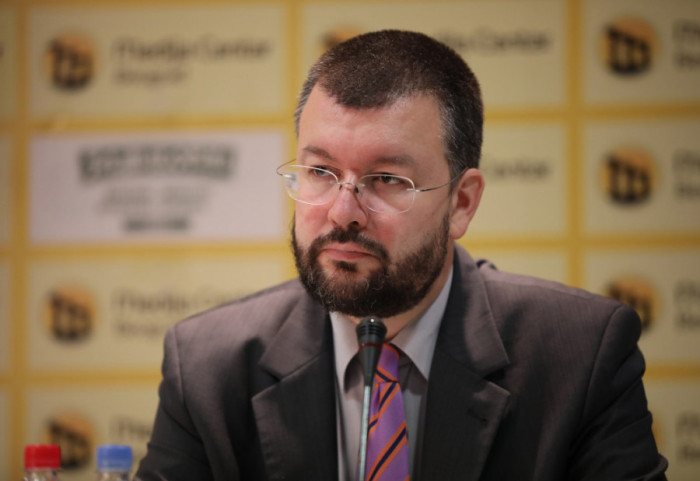 Profesor Filozofskog fakulteta Čedomir Antić gost emisije Sinteza u 21 sat