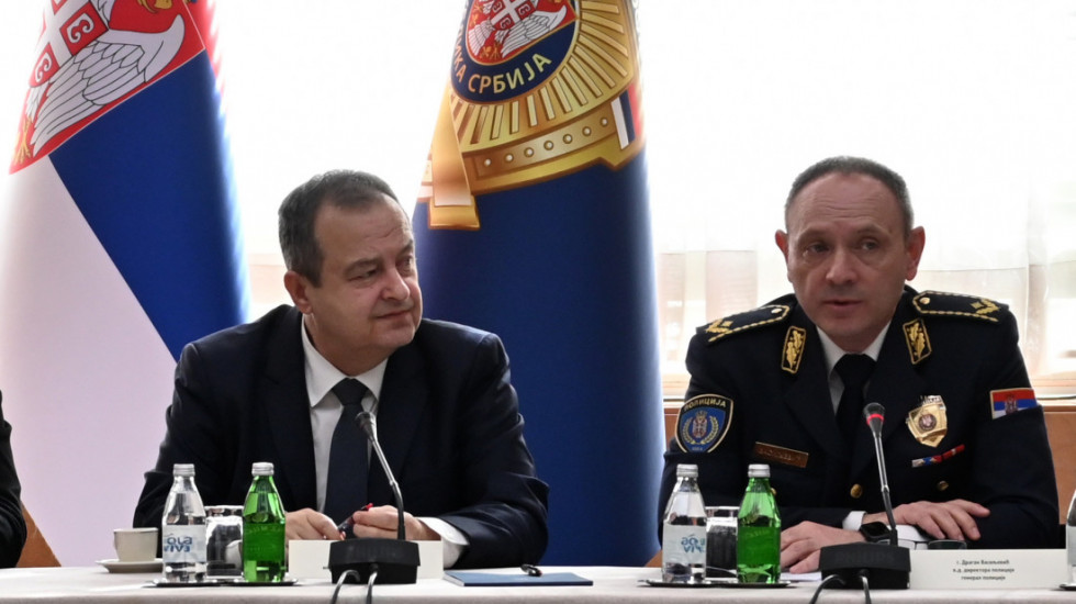 (FOTO) "Rezultati rada policije mnogo bolji": V. d. direktor policije general Vasiljević održao prvi kolegijum
