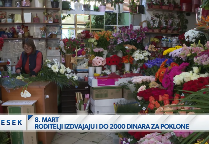 (VIDEO) I do 2.000 dinara za osmomartovski poklon učiteljici: "Roditelji osećaju pritisak, nekad je cvet bio dovoljan"