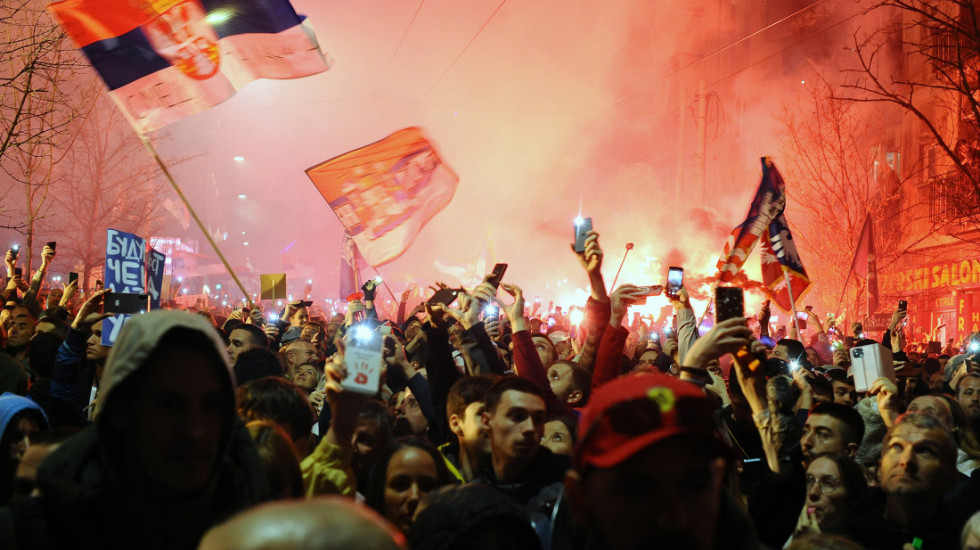 (FOTO/VIDEO) Održan protest "15. za 15": Studenti na nasilje odgovorili prekidom skupa, poručili - borba se nastavlja