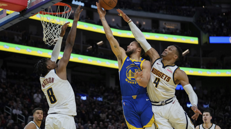NBA: Denver bez povređenog Jokića i Mareja pobedio Golden Stejt