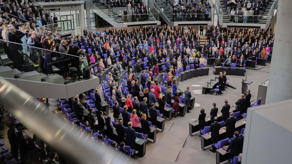 Nemački konzervativci odobrili koalicioni sporazum sa CDU i SPD