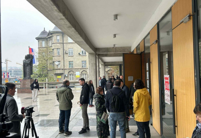 (FOTO) Suđenje za napad na studente FDU: Optužena sklopila sporazum s tužilaštvom, o priznanju pregovaraju i ostali