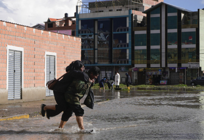 Razorne poplave u Boliviji: Poginulo više od 50 ljudi, proglašena vanredna situacija