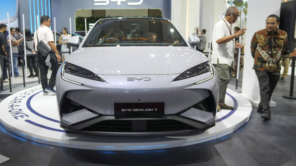Kineski proizvođač električnih automobila BYD nadmašio Teslu: Registrovao prodaju od 100 milijardi dolara u 2024. godini