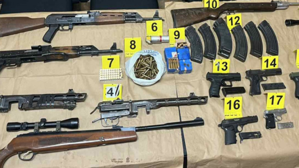 Uhapšen Požarevljanin (29) zbog nedozvoljenog držanja oružja, eksplozivnih materija i nasilja u porodici