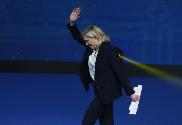 Može da bude odbornik, predsednik ne: Marin Le Pen oduzeti svi mandati osim lokalnog