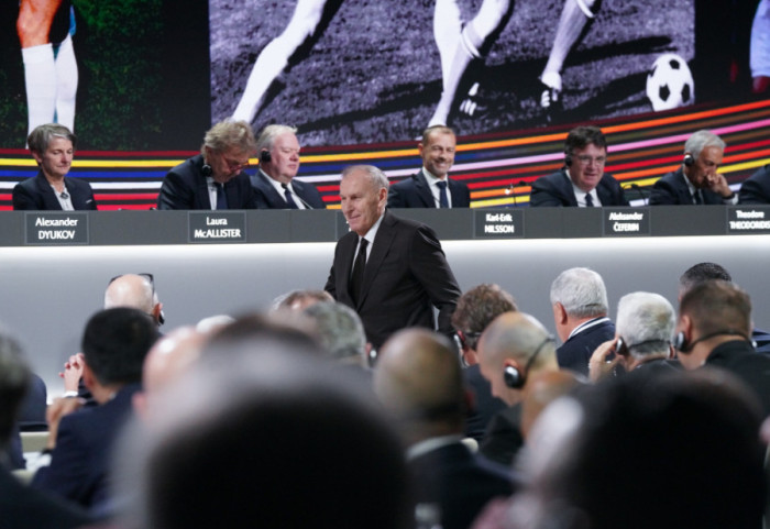 Fudbalski savez Kosova uputiće protestnu notu UEFA zbog skidanja zastave sa stola tokom Kongresa u Beogradu