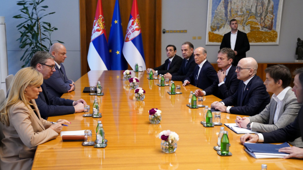 Predsednik SNS posle konsultacija sa Vučićem o mandataru: Izbor sveden na dve osobe