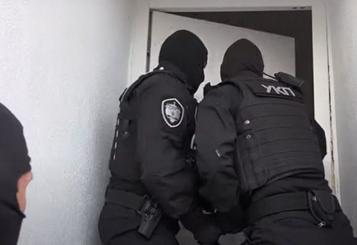 Oštetili budžet Srbije za više od 13 miliona dinara: Četvoročlana grupa uhapšena zbog zloupotrebe službenog položaja