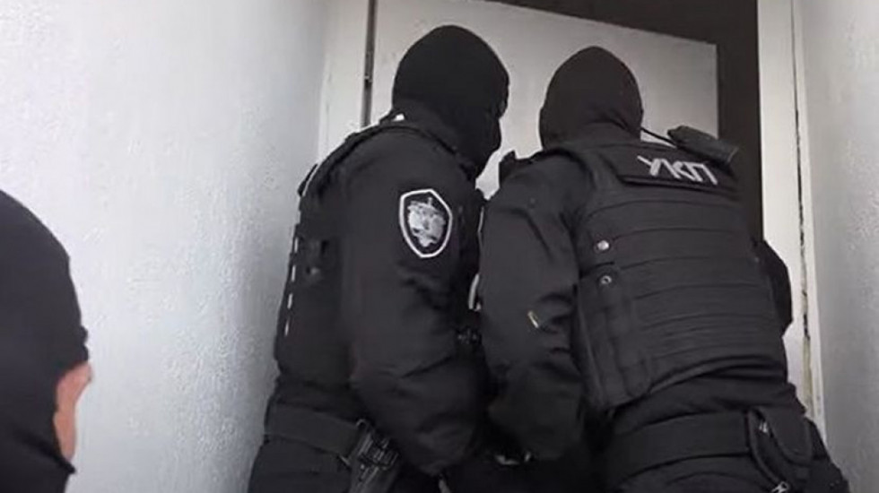 Uhapšeno troje zaposlenih u Ministarstvu odbrane zbog zloupotrebe položaja: Državi naneta šteta od 28 miliona dinara