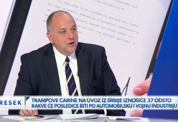 (VIDEO) Može da dođe do gubljenja radnih mesta i smanjenja BDP: Parivodić za Newsmax Balkans o Trampovim carinama Srbiji