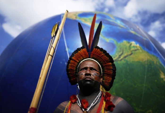 (FOTO) Marš domorodaca u Braziliji poziva na klimatske akcije i očuvanje Amazonije