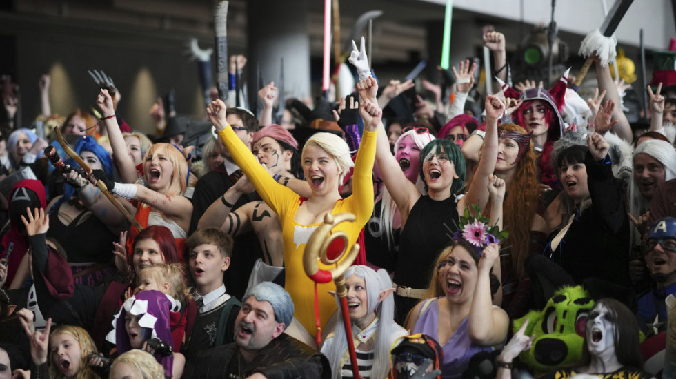 (FOTO) Kostimi koji će vas ostaviti bez daha: Festival stripova i superjunaka u Pragu