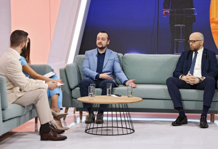 (VIDEO) Analitičari o prvim potezima Macuta: "Mora da reši urgentne probleme i krene u ispunjenje studentskih zahteva"