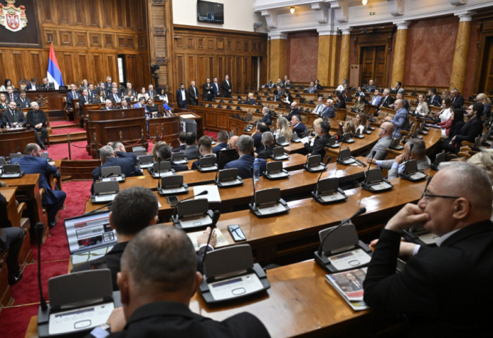 Završena načelna rasprava u Skupštini: Pored tema sa dnevnog reda, poslanici se osvrnuli na Zaječar i Kosjerić