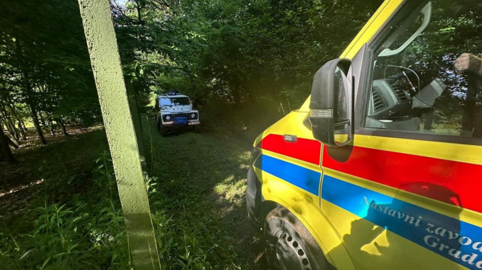 Tri osobe stradale u saobraćajnoj nesreći u Hrvatskoj, automobil sleteo u Malu Neretvu