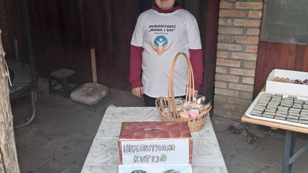 "Svet je lepše mesto": Teodora povređena u padu nadstrešnice pisala dečaku Mareku koji je prodavao kolače za nju