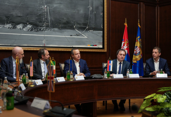 Ministri Dačić, Đurić i Vujić sa Kvintom i Evropskom unijom razgovarali o blokadi RTS