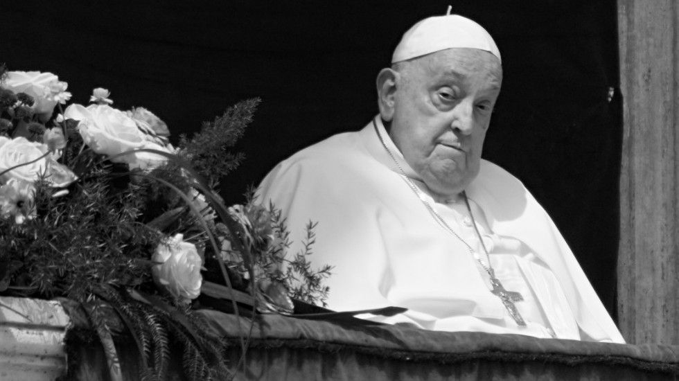 Preminuo papa Franja