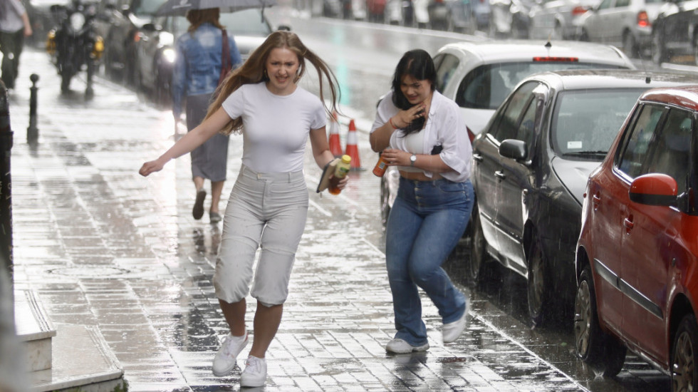 Promenljivo i svežije, mestimično sa kišom i pljuskovima: Temperatura do 29 stepeni