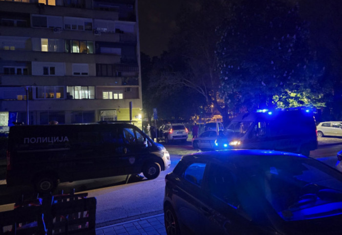 (FOTO/VIDEO) Femicid u Novom Sadu: Sumnja se da je muž (59) ubio ženu (39), policija privela osumnjičenog