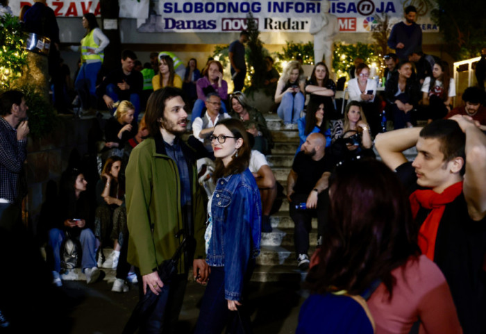 Studenti najavili da će prekinuti blokadu RTS ako se u ponedeljak donese odluka o raspisivanju konkursa za članove REM