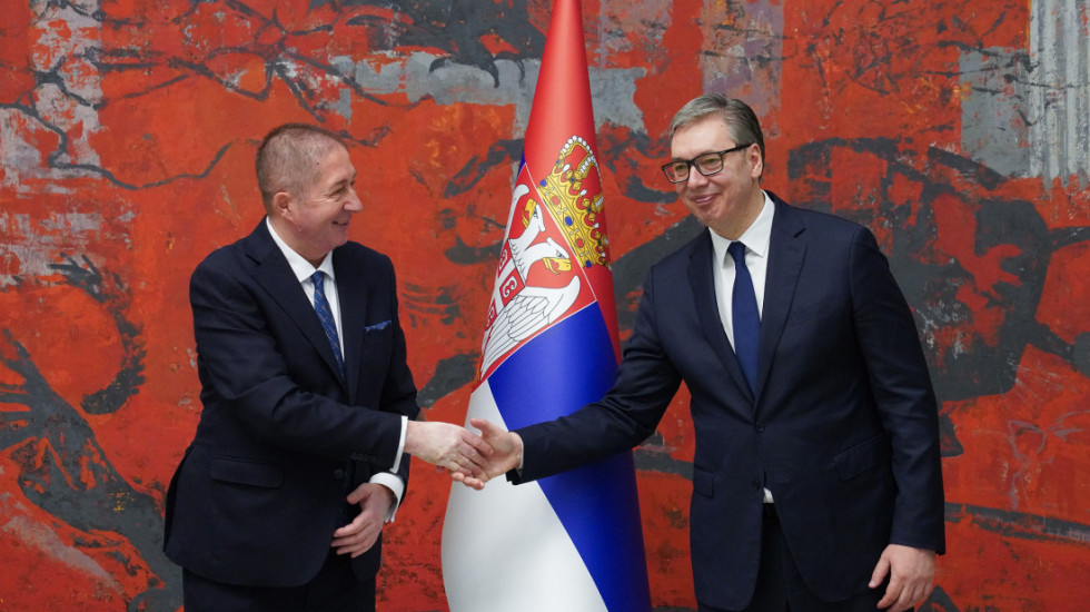 (FOTO) Vučić primio akreditivna pisma novog ambasadora Crne Gore: "Dobri odnosi naših zemalja ključni za region"
