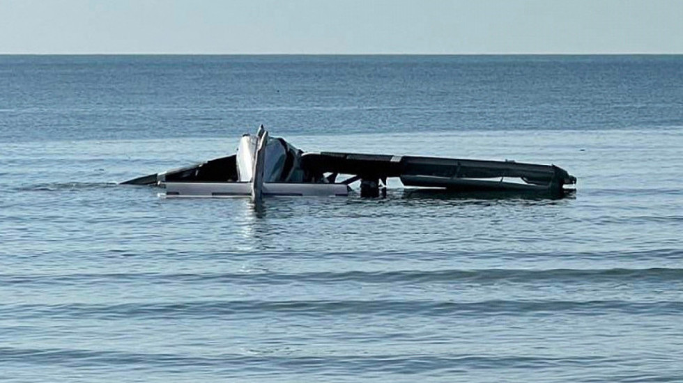 (FOTO) Avion tajlandske policije se srušio u more, poginulo šest osoba