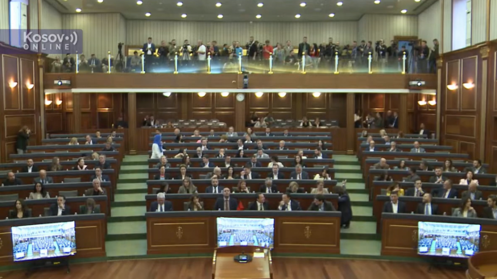 (VIDEO) Opet prekid konstitutivne sednice kosovskog parlamenta, Hadžiju peti put bez podrške