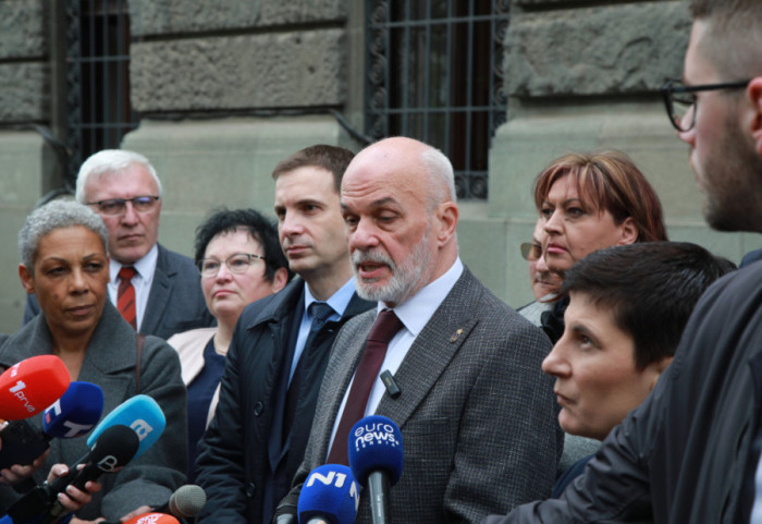 POKS: Najpre prelazna vlada narodnog poverenja, pa parlamentarni izbori