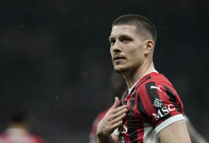 Jović se povredio na zagrevanju, Milan pobedio Veneciju