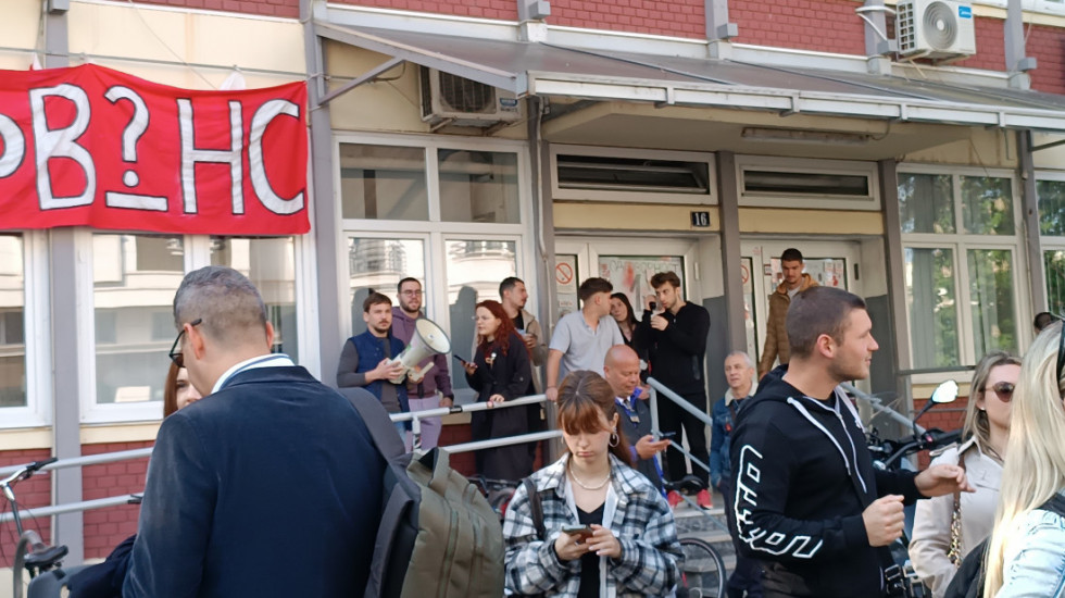 Dekan posle incidenata na DIF u Novom Sadu: Onlajn nastava će se odvijati normalno, bez obzira na blokadu