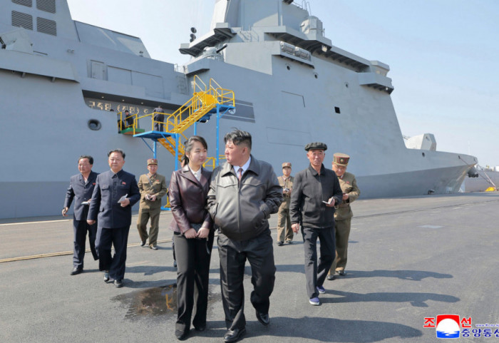 Kim Džong Un: Došao trenutak da ubrzamo nuklearno naoružanje mornarice
