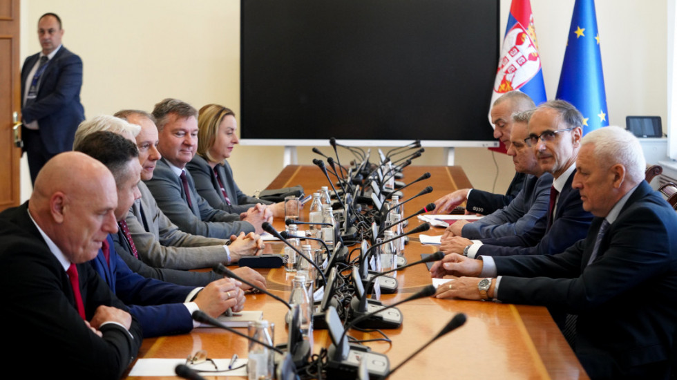 Ministar za ljudska i manjinska prava: Približeni stavovi u dijalogu premijera sa fakultetima