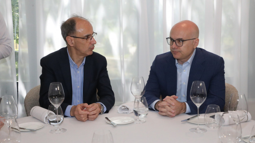 Macut u razgovoru sa Vučevićem naveo da će njegov prioritet biti projekti usmereni na poboljšanje životnog standarda