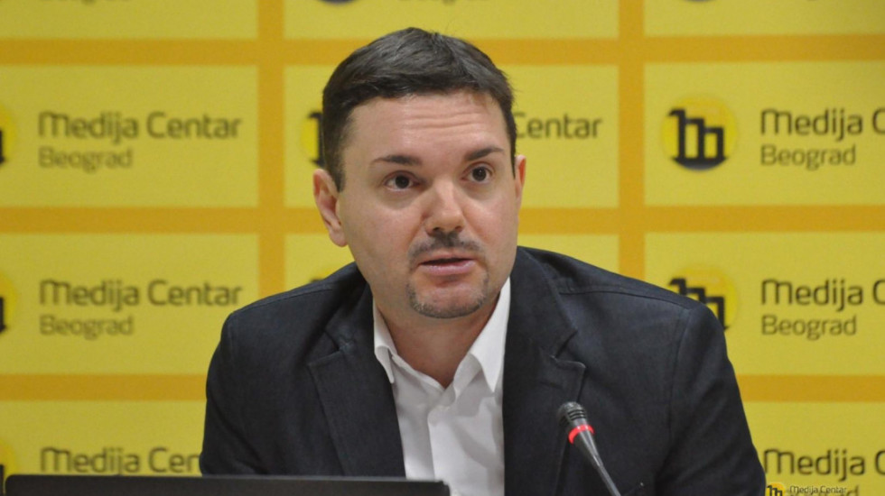Istoričar i publicista Milivoj Bešlin gost emisije Sinteza u 21 sat